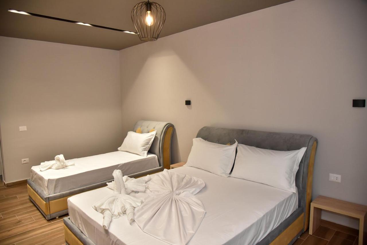 Hotel Lubjana ดูร์เรส ภายนอก รูปภาพ