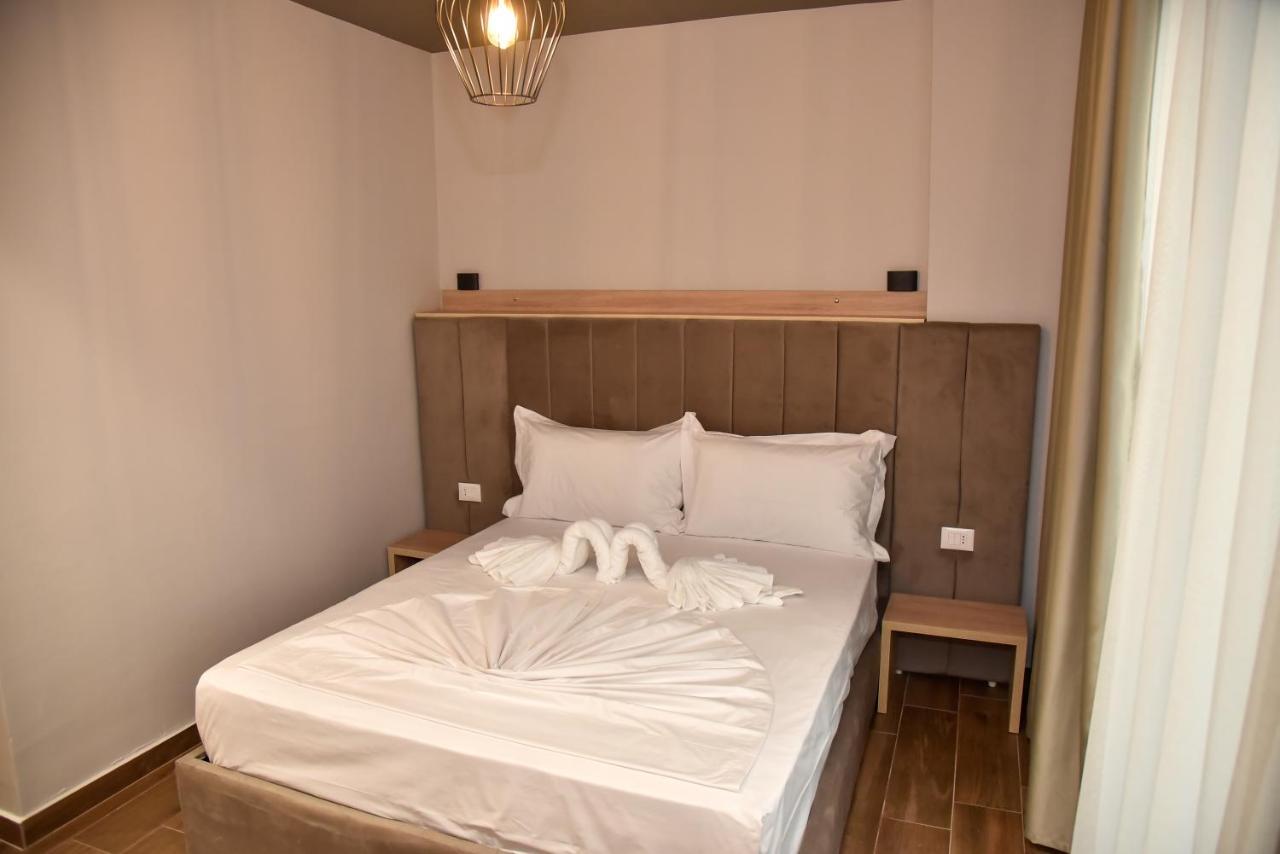 Hotel Lubjana ดูร์เรส ภายนอก รูปภาพ