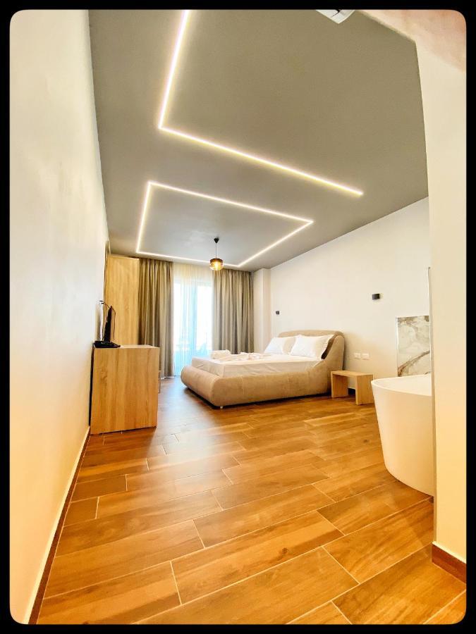 Hotel Lubjana ดูร์เรส ภายนอก รูปภาพ